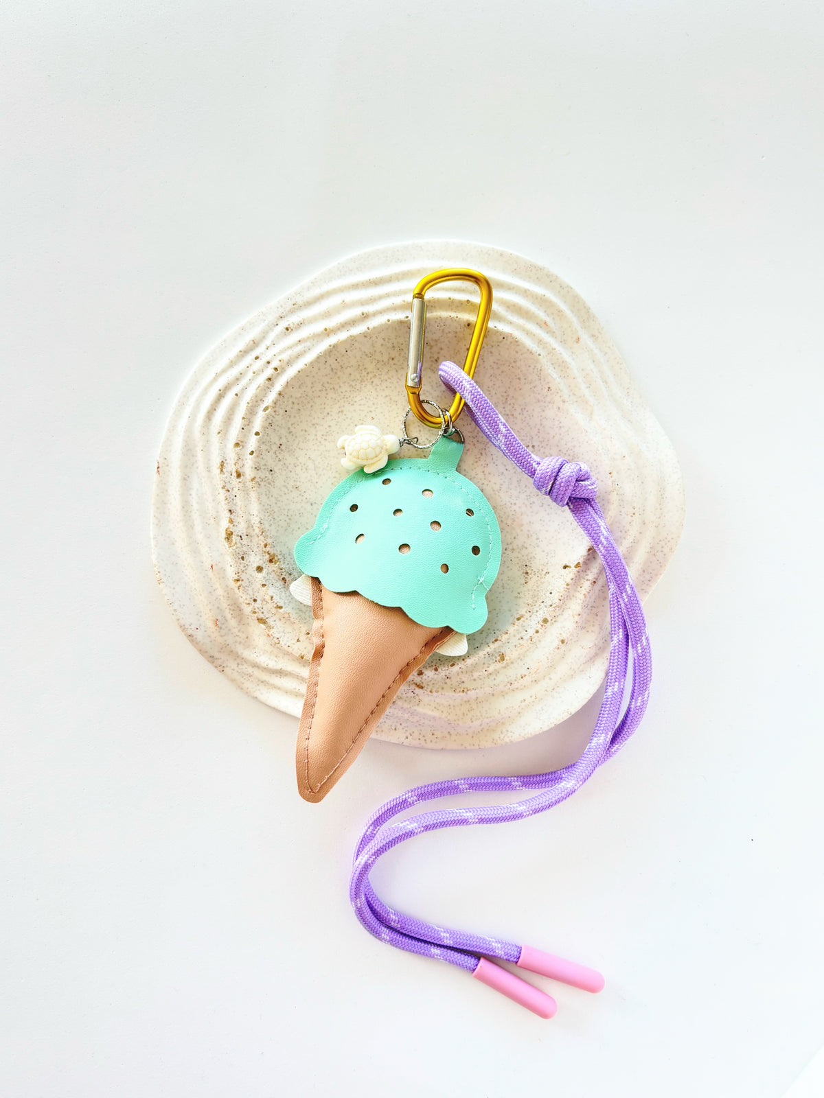 KEYCHAIN PASTEL ICE