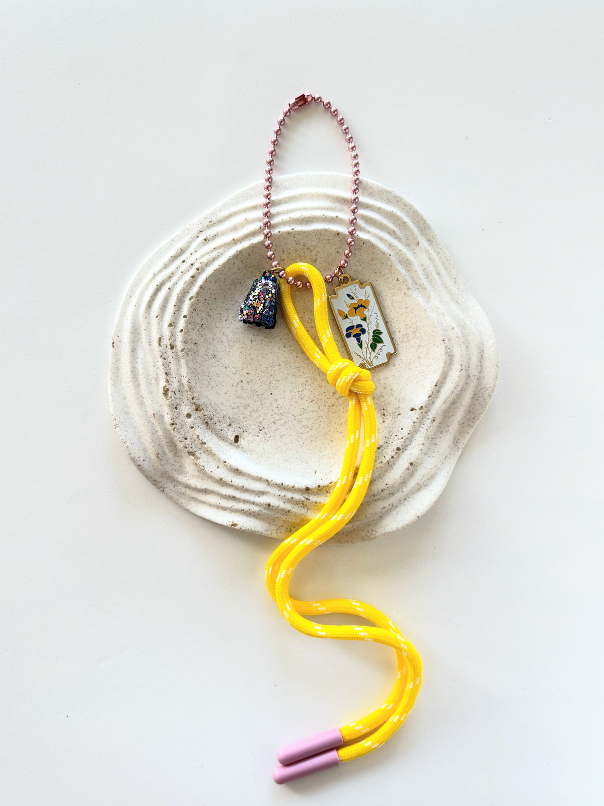 KEYCHAIN YELLOW FLOWERS